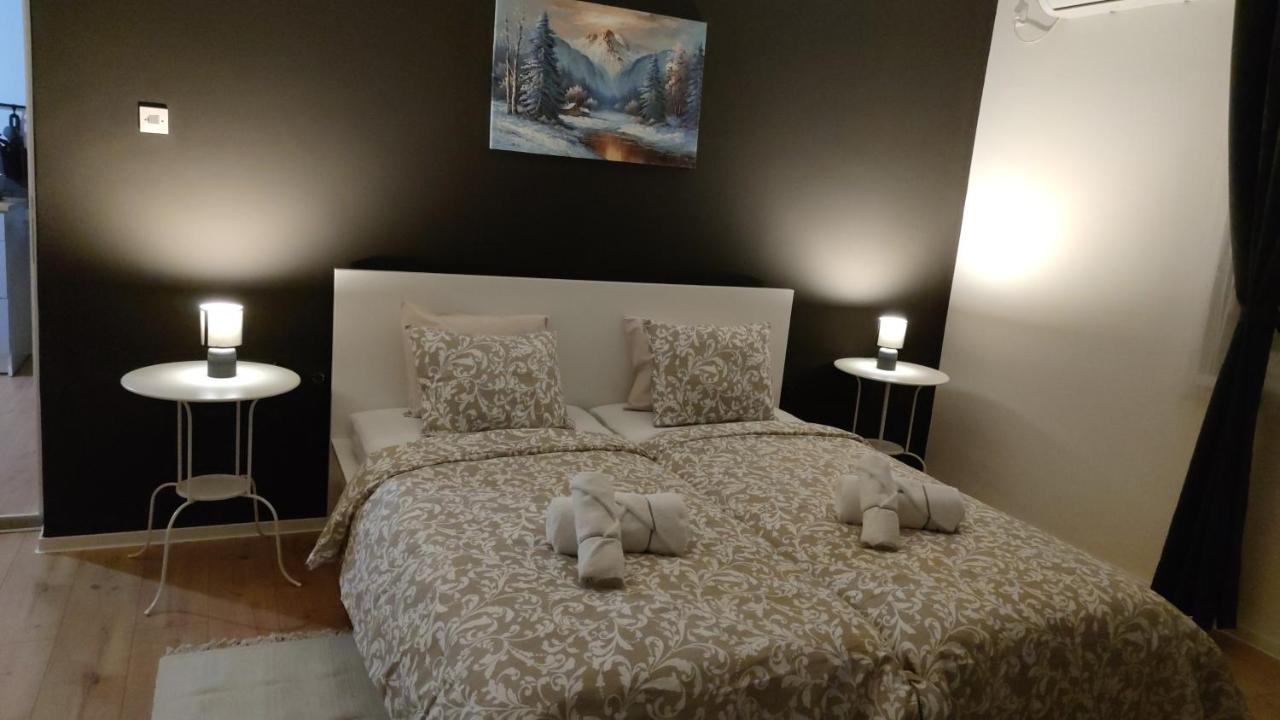 ווליקה גוריצה 4 Stars Apartments Near Airport מראה חיצוני תמונה