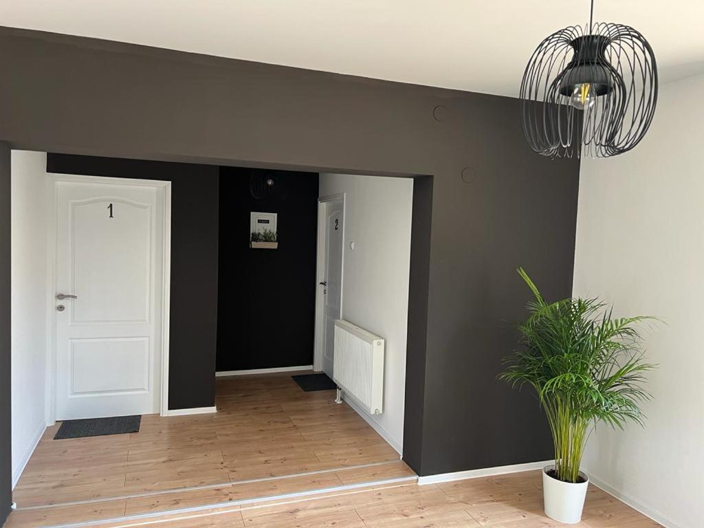 ווליקה גוריצה 4 Stars Apartments Near Airport מראה חיצוני תמונה