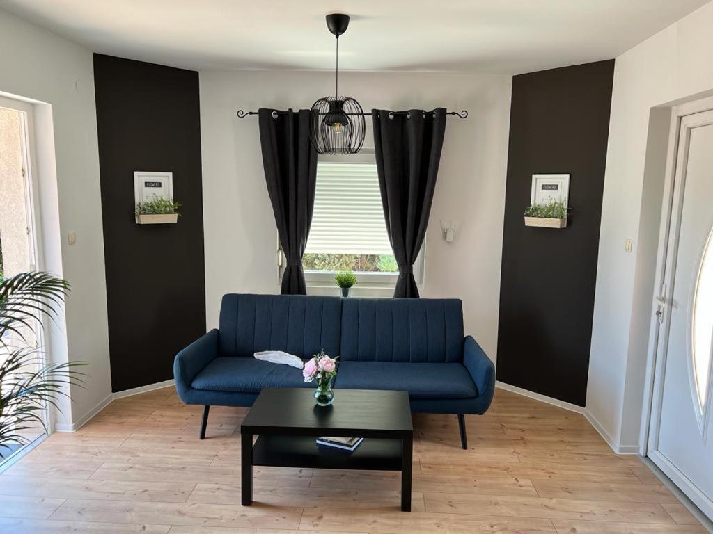 ווליקה גוריצה 4 Stars Apartments Near Airport מראה חיצוני תמונה