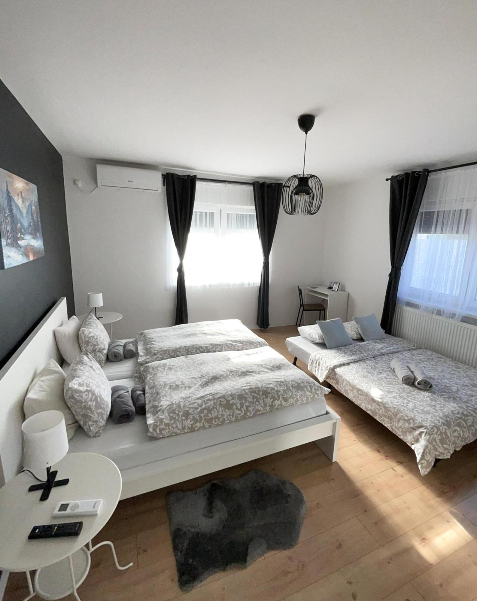 ווליקה גוריצה 4 Stars Apartments Near Airport מראה חיצוני תמונה
